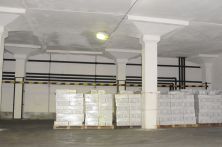 Низкотемпературные морозильные камеры площадью от 54 метров квадратных и высотой потолков 4,3 метра.
